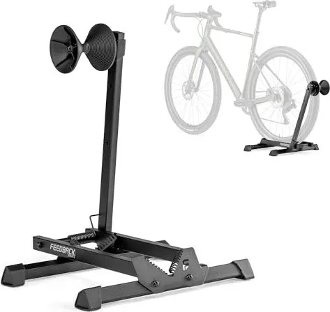 Feedback Fahrradständer RAKK 2.0 E, freistehend für E-Bikes - Fahrradständer & Aufbewahrung, ideal für E-Bikes mit integriertem Halter für Ladegerät & Kabel. Stabiler Federarm fixiert das Fahrrad, max. Tragkraft 37 kg.