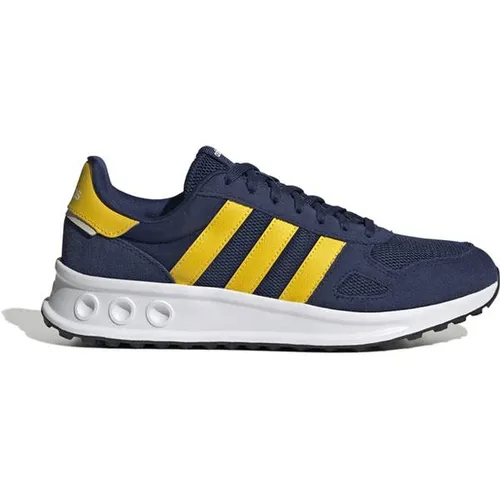 adidas Sportswear RUN 84 Sneaker - Design inspiriert vom LA Trainer - Sneaker in Größe 44 mit sportlichem Design, cloudfoam Dämpfung und ideal für Laufen. Fällt klein aus, bitte eine Größe größer bestellen. Farbe: Dunkelblau/Weiß/Gelb.