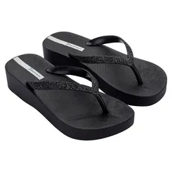 Ipanema Anatomic Mesh Chic Plateau Slippers Damen - Schwarz - 41-42 - Elegante Damenplateauslipper mit anatomisch geformtem Fußbett für hohen Tragekomfort. Die flexible Sohle sorgt für ein angenehmes Laufgefühl. Ideal für modische Auftritte!