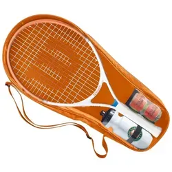 Wilson Kinder-Tennisschläger Roland Garros 23in Set für 7-10 Jahre - Perfekter Einstieg in die Tenniswelt! Dieses Set enthält einen leichten 23" Schläger, zwei strapazierfähige Bälle und eine praktische Trinkflasche – ideal für junge Spieler, die ihre Fähigkeiten entwickeln möchten.