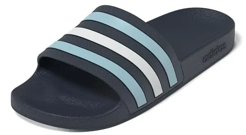 adidas Sportswear AQUA ADILETTE Badesandale Badelatschen, World Cup Nations Pack blau 39 1/3 EU - Sportliche Badesandale in Night Navy, ideal für den Einsatz am Pool oder Strand. Bequeme, offene Schuhspitze und leichtes Profil sorgen für optimalen Tragekomfort.