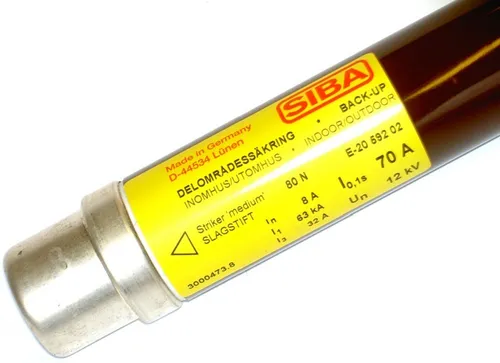 Siba HH-Sicherungseinsatz 3002014.200 - Mittel- und Hochspannungssicherung mit 200 A und 12 kV, ideal für zuverlässigen Schutz in Stromversorgungssystemen.