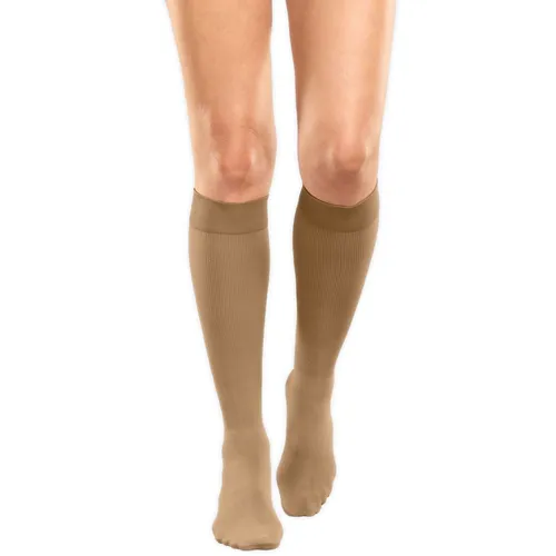 medi mediven angio Kompressions-Kniestrümpfe | Größe IV | Caramel | Kurz | Schuhgröße 36-40 - Sportsocken mit Micro-Plüsch für hohen Tragekomfort und stabile Hautmikrozirkulation – ideal bei chronischen Venenerkrankungen.