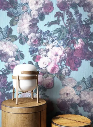 Newroom Vliestapete, Blau - Vintage Blumen Tapete für Wohnzimmer & Schlafzimmer - Trendige Vliestapete mit floralen Motiven, ideal für einen freundlichen Akzent in Ihrem Zuhause. Perfekt für Wohnzimmer, Schlafzimmer oder Küche, bringt sie Retro-Charme und gute Laune.