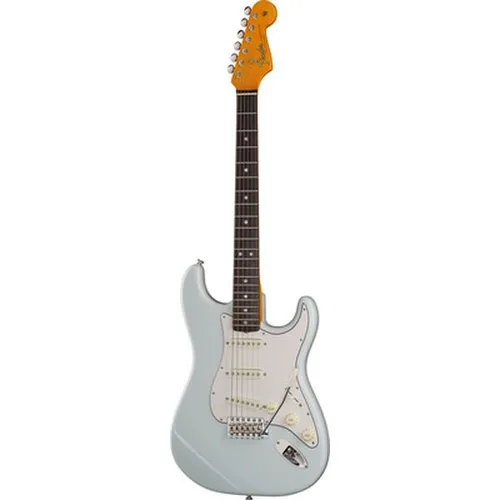 Fender AV II 65 Strat RW SNB E-Gitarre - ST-Gitarre; Klassische Stratocaster in Sonic Blue mit 3x Pure Vintage '65 Tonabnehmer für authentischen Sound und inklusive Deluxe Vintage Koffer.