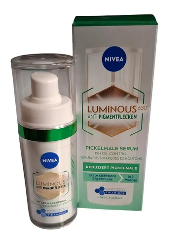 NIVEA Cellular Luminous630 Anti-Pigmentflecken Serum 30ml - Tagespflege für alle Hauttypen mit Ammoniakfrei-Formel, bekämpft effektiv Pigmentflecken und sorgt für einen strahlenden Teint.