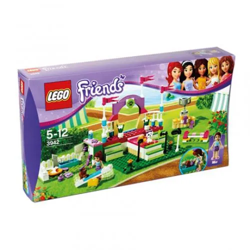 LEGO Friends 3942 Die große Hundeschau - Spielspaß in Heartlake City - Erlebe die aufregende Hundeschau mit Mia und ihren Hündchen! Präsentiere die Hunde auf dem Podium und meistere den Hindernis-Parcours. Ideal für kreatives Spielen und Sammeln!