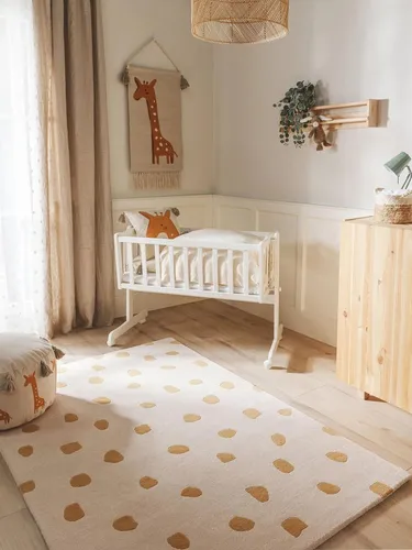 benuta Kinderteppich Savannah, rechteckig, 11 mm Höhe, Ethno-Style - Der rechteckige Kinderteppich Savannah in leuchtendem Gelb sorgt für eine fröhliche Atmosphäre im Kinderzimmer. Strapazierfähige Kunstfaser bietet Komfort und schützt den Boden.