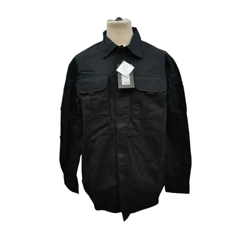 A10 Equipment Field Shirt Fighter schwarz, Größe L – Vielseitiges Outdoor-Hemd - Das A10 Field Shirt Fighter kombiniert Funktionalität und Komfort. Mit atmungsaktivem Ripstop-Gewebe, zahlreichen Taschen und ergonomischem Schnitt ist es ideal für Outdoor-Aktivitäten und den Alltag.