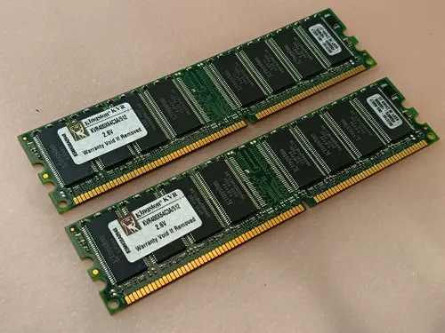 Kingston DDR 512MB PC400 NON-ECC Arbeitsspeicher (VALUERAM 64MX8, 8Chip CL3(3-3-3) Standard Non-ECC 400MHz 184-pin Unbuffered DIMM)