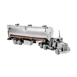 Modellauto "Tanklaster" 621 - Hochwertiges Modellauto 'Tanklaster' für Sammler. Handgefertigte Metallskulpturen in einzigartiger Qualität, perfekt für jedes Regal. Maße: 47 x 14 x 18 cm, Gewicht: 1,80 kg.