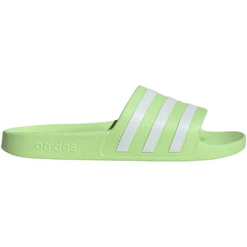adidas Sportswear AQUA ADILETTE Badesandale grün 46 EU - Badeschuhe für sportliche Aktivitäten, ideal für Schwimmen, mit offenem Schnitt für besten Tragekomfort und stylischem Design in Green Spark.