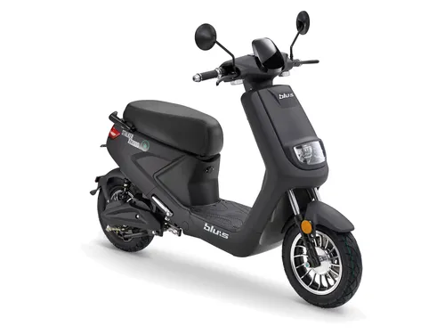 E-Mofaroller BLU:S "XT2000" - Elektromotorroller schwarz, bis zu 59 km Reichweite, sportlich und komfortabel für zwei Erwachsene