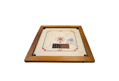 GICO Synco Professional Carrom Board Limited Edition 74x74 - Exklusives Carrom Board in Turnierqualität, ideal für Vereine und Turniere. Hochwertige Verarbeitung mit stabiler MDF-Platte und Massivholzrahmen für optimales Spielgefühl. Lieferung inklusive Schutzhaube.