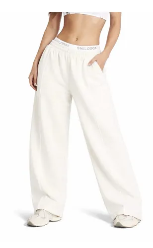 Smilodox Jogginghose Damen Siara - Bequeme Freizeithose mit verstellbarem Beinabschluss - Die bequeme Jogginghose für Damen in Creme bietet viel Platz für Bewegungsfreiheit und hat praktische Seitentaschen. Ideal für Freizeit und Sport.