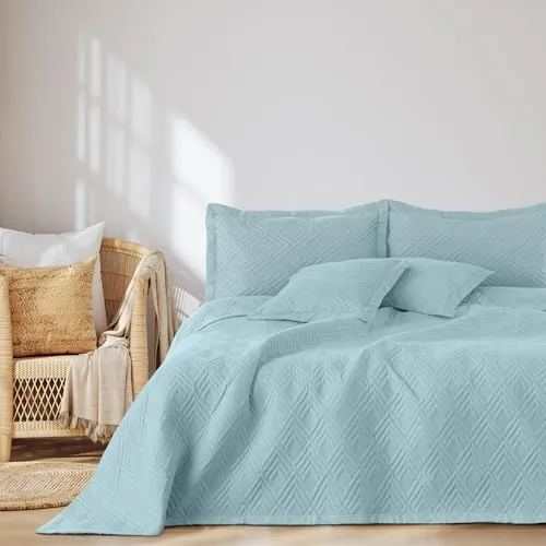 AmeliaHome Tagesdecke 200x220 cm - Zweiseitig mit Ultrasonic Steppung - Bettdecken in Hellblau, 200x220 cm, zweiseitige Ultrasonic-Steppung für besonderen Charme. Ideal als Geschenk und perfekte Ergänzung für jedes Zuhause.
