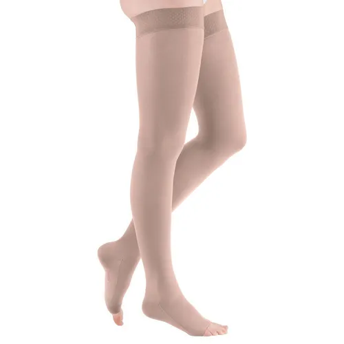 mediven comfort CCL2 AG Kompressionsstrümpfe kurz mit Noppenhaftband II - Sportsocken für optimale Kompression, kurz (62-71 cm) ohne Fußpitze, ideal zur Verbesserung der Blutzirkulation und für den täglichen Komfort.