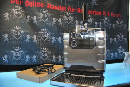 Heineken Blade Bier Zapfanlage - Mini-Zapfanlage für frisch gezapftes Bier zu Hause, kühlt durch innovatives Druckluftsystem und hält Bier 30 Tage frisch.