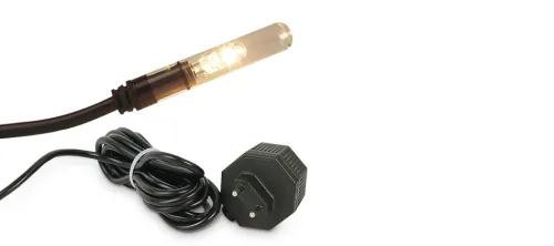 OASE LunAqua Mini LED warm 3 Unterwasserbeleuchtung 3er Set - Teichbeleuchtung mit 3 warmweißen LED-Scheinwerfern für stimmungsvolle Akzente im Außenbereich, ideal zur Gestaltung von Teichen und Gartenanlagen.