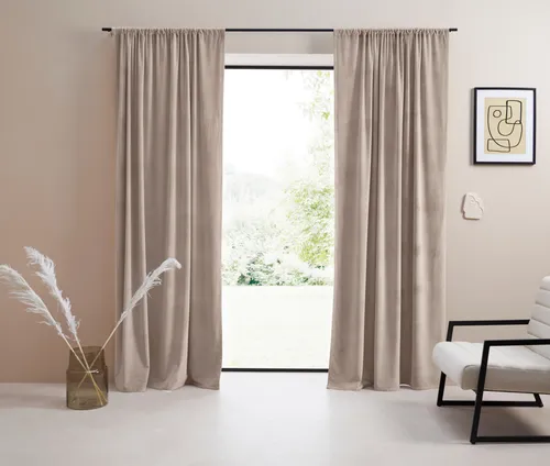 Vorhang "Samt Ladina" in beige, 225cm – Stilvoller Fensterschal - Der blickdichte Vorhang "Samt Ladina" von LeGer Home bringt Eleganz in dein Zuhause. Mit samtiger Oberfläche und modernem Design ist er ideal für Wohnräume. Pflegeleicht und in verschiedenen Farben erhältlich.