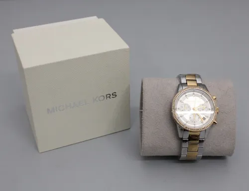 Michael Kors MK6474 Chronograph Damenuhr - Elegante Armbanduhr für Damen aus hochwertigem Edelstahl, wasserdicht bis 5 bar und mit funkelnden Zirkonia in der Lünette für einen glamourösen Look.