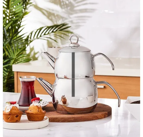 Karaca Teekanne Belinay - Mittelgroßes Edelstahl Teekannen Set - Teekannen Set aus Edelstahl, langlebig und spülmaschinenfest. Genießen Sie Ihren Tee stilvoll mit einem 1L Kessel und 1,6L Wasserkocher.