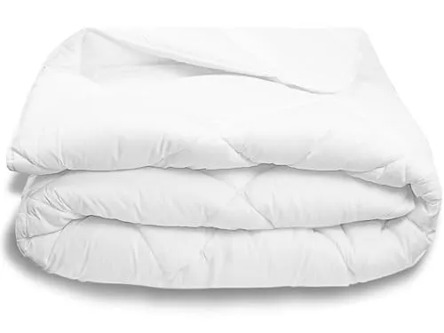 ZOLLNER Ganzjahresdecke 135x220 cm - Atmungsaktive Hotelqualität - Bettdecken in Hotelqualität mit hautfreundlicher Rautensteppung und waschbar bis 95°C. Ideal für Allergiker, sorgt für besten Wärmeerhalt und hohen Schlafkomfort.