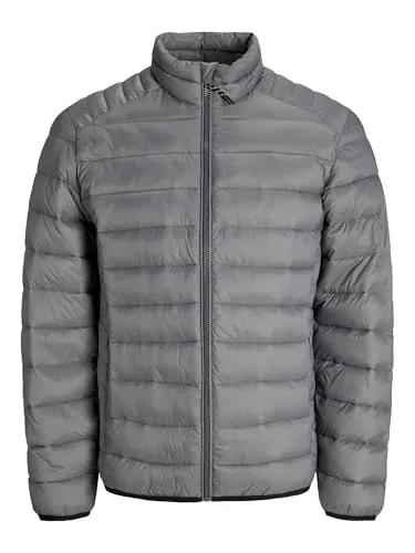 Herren Steppjacke JACK & JONES "JJEBRADLEY LIGHT PUFFER COLLAR NOOS", grau - Funktionsjacke aus leichtem 100% Nylon, modischer regular fit und praktische Eingrifftaschen für unterwegs. Ideal für warme Abende im Freien.