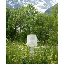 Kartell Mini Kabuki Tischleuchte mit Dimmer - Glänzendes Weiß - Tischleuchte im eleganten Design von Ferruccio Laviani, dimmbar und aus hochwertigem Technopolymer, ideal für stimmungsvolle Beleuchtung in jedem Raum.