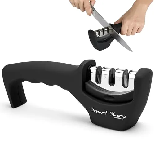 Lantana Smart Sharp Messerschärfer – Profi Schärfer für Küchenmesser - Manueller 3-Stufen Messerschärfer für perfekte Schärfe. Ergonomisches Design mit rutschfester Unterseite für sicheren Halt. Ideal für alle Küchenmesser, außer Keramik und Scheren. Einfache Anwendung mit Anleitung und Video.