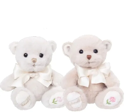 Bukowski Teddybär Florentino 18 cm - Kuschelweicher Plüsch - Der Bukowski Teddybär Florentino in weißer Farbe ist 18 cm groß und aus hochwertigem, kuschelweichem Plüsch gefertigt. Perfekt zum Spielen und Kuscheln, maschinenwaschbar bis 30°C.