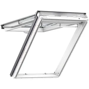VELUX Dachfenster GPU 0070 Klapp-Schwingfenster - Dachfenster mit 45° Klappfunktion für freien Zugang und Kopffreiheit, ideal für Feuchträume. Die THERMO Doppelverglasung bietet hervorragenden Wärme- und Hagelschutz.