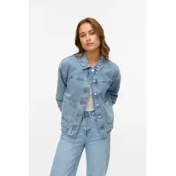 Jamie Denim Shacket - Hellblauer Denim von Vero Moda - Funktionsjacken, stilvolle Kombination aus Jeansjacke und Hemd für Damen, ideal für warme Tage und Schichten in der kühleren Jahreszeit.