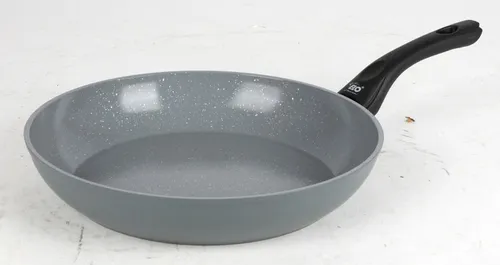 ELO Pfanne BORNEO 28 cm – Marmoroptik mit kratzfester Antihaftbeschichtung - Robuste Grillpfanne aus geschmiedetem Aluminium mit langlebiger Keramikbeschichtung. Ideal für fettfreies Braten auf allen Herdarten, inklusive Induktion. Modernes Design für eine stilvolle Küche.