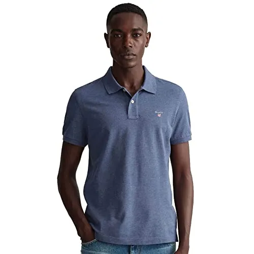 Gant REG Shield SS Pique Polo - Poloshirt für Herren mit normaler Passform, Flachstrickkragen und grafischer Markenstickerei auf der Brust für einen eleganten Look.