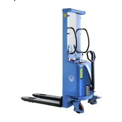 Hanselifter Hochhubwagen E-SDJ1025 mit 2500mm Hubhöhe - Halbelektrischer Hochhubwagen mit 1000 kg Tragkraft, ideal für das sichere Stapeln und Bestücken von Regalen. Einfaches Heben und Manövrieren dank wartungsarmer Batterie und PU-Rollen.