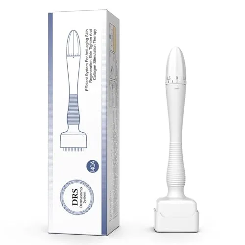 P-Beauty Einstellbarer Derma Stamp 140A - Microneedling Pen für Hautverjüngung - Der P-Beauty Derma Stamp 140A mit 140 hochwertigen Edelstahlnadeln ermöglicht eine individuelle Hautpflege. Stufenlos einstellbare Nadellängen fördern die Aufnahme von Pflegeprodukten und unterstützen die Hauterneuerung für ein strahlendes Hautbild.