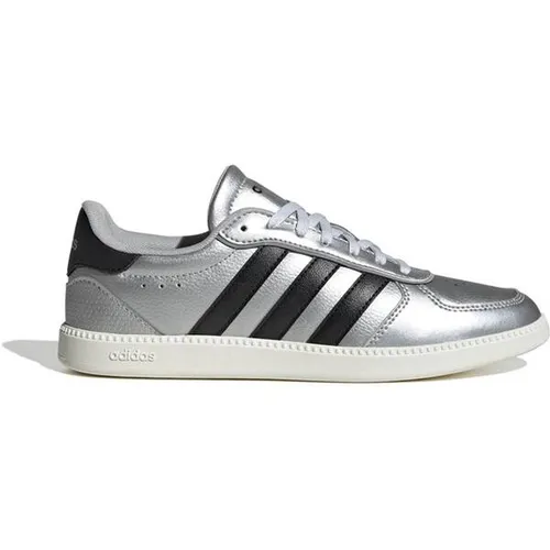 adidas Women's Breaknet Sleek Schuh – Matte Silver/Black/Off White - Stylischer Sneaker mit regulärer Passform und Schnürsenkeln. Das Obermaterial aus Synthetikleder bietet Komfort und Langlebigkeit für den Alltag.