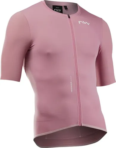 Northwave Essence Jersey Kurzarmtrikot dusty malva (142) L - Das Northwave Essence Jersey Kurzarmtrikot vereint Stil und Funktionalität für Radsportler. Es bietet optimalen Komfort und Bewegungsfreiheit dank hochwertiger Materialien und UPF50+ UV-Schutz – ideal für sonnige Fahrten.