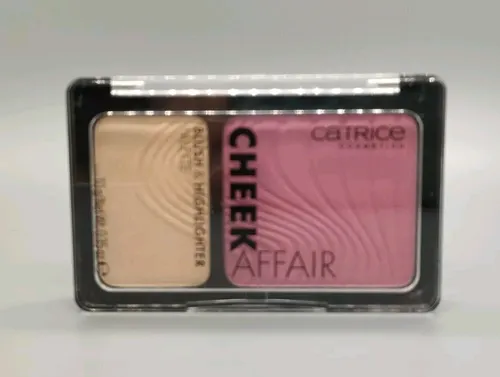 Catrice: Cheek Affair Blush & Highlighter Palette- 010 Love at First Swipe- 10 g