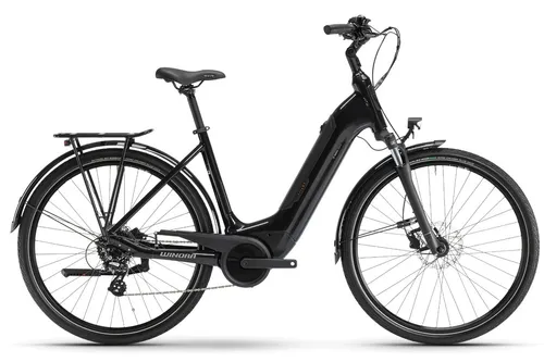 Winora Tria X7 Low 2024 – Elektrisches City E-Bike - E-Bikes: Genießen Sie müheloses Fahren durch die Stadt mit dem Winora Tria X7 Low 2024. Ausgestattet mit Bosch Active-Motor und 400-Wh-Akku für harmonisches Fahren, ideal für entspanntes Pendeln und Entdeckungen.
