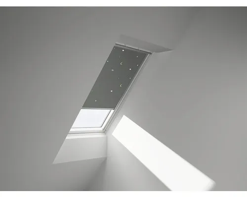 VELUX Verdunkelungsrollo Kids Mobile manuell Rahmen weiß DKL SK10 4665SWL - Rollos für optimale Verdunkelung: Ideal für Schlaf- und Kinderzimmer, mit stufenloser Positionierung und effektiver Thermobeschichtung für angenehmes Raumklima.
