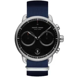 Nordgreen Copenhagen PIONEER - Herren Armbanduhr mit Quarzwerk - Elegante Herren-Armbanduhr von Nordgreen Copenhagen mit robustem Edelstahl-Gehäuse und Saphirglas. Die sportliche Chronographen-Funktion und das stylische Nylonarmband machen sie zum idealen Begleiter für jeden Anlass.