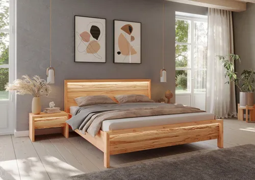 Home affaire Massivholzbett Léopoldine mit LED-Beleuchtung - Rustikales Massivholzbett aus Kernbuche mit ansprechenden Rauholz-Applikationen und integrierter LED-Beleuchtung für ein gemütliches Ambiente. Stabil und einfach aufzubauen, ideal für einen ländlichen Einrichtungsstil.