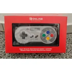 Nintendo Switch SNES Controller - Original Neu - Controller für Nintendo Switch und SNES, ergonomisches Design und Anti-Kratz-Oberfläche für optimalen Spielkomfort.
