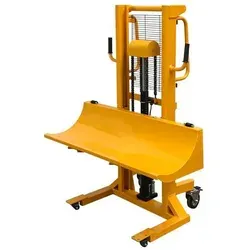qteck Rollenheber 400kg mit hydraulischer Fußpedalsteuerung - Robuster Rollenheber für das sichere Anheben und Bewegen von Rollen bis 5000 mm Länge. Hohe Hubkraft von 400 kg und einfache Bedienung durch Fußpedal.