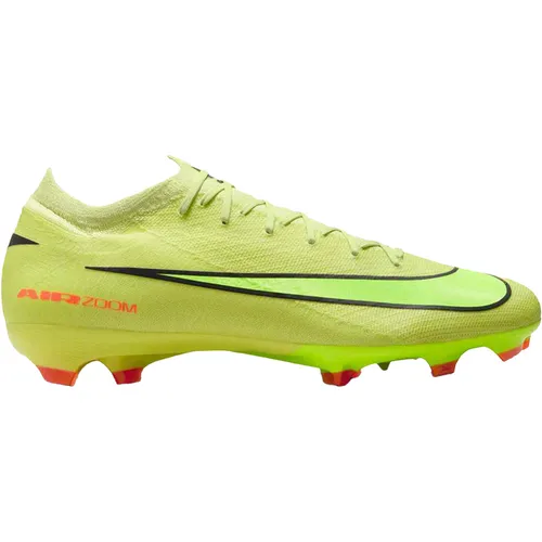 NIKE Herren Fussball-Rasenschuhe ZM VAPOR 16 PRO FG - Fußballschuhe mit verbesserten Air Zoom-Elementen für maximale Geschwindigkeit und ein leichtes Flyknit-Obermaterial. Ideal für Spieler, die das Spieltempo kontrollieren wollen.