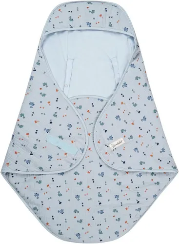 Einschlagdecke Dino Rexi von Sterntaler® - Einschlagdecke aus leicht wattiertem Musselin mit Dino Rexi Design, ideal für Babyschale und Kinderwagen. Das feuchtigkeitsregulierende Futter sorgt für Komfort, während die Kapuze vor Zugluft schützt.