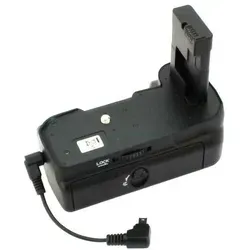 Batteriegriff passend für die Nikon D3100, D3200, Betrieb mit 2 Akkus Typ EN-EL14