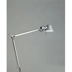 Artemide Tolomeo Tavolo Body, alusilber - Tischleuchten mit zeitlosem Design und hoher Flexibilität. Die Tolomeo-Leuchte von Artemide ist seit 1987 ein Bestseller und überzeugt durch ihre schlichte Aluminium-Optik.
